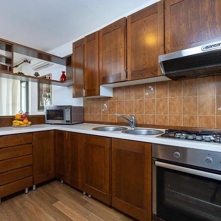 רוביני Holiday Apartment Suzana מראה חיצוני תמונה