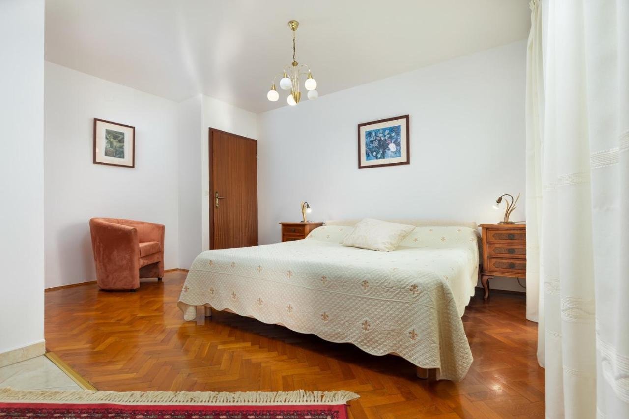 רוביני Holiday Apartment Suzana מראה חיצוני תמונה