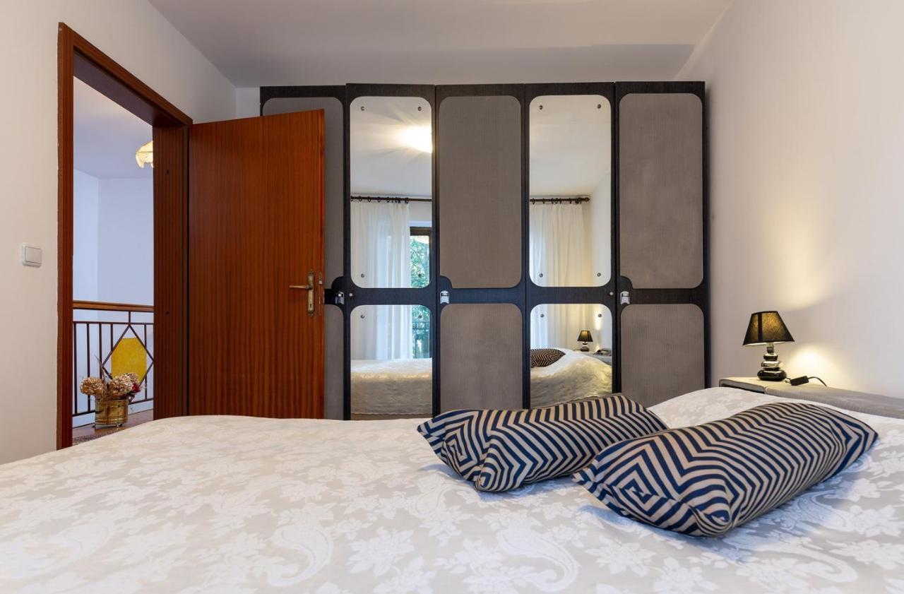 רוביני Holiday Apartment Suzana מראה חיצוני תמונה